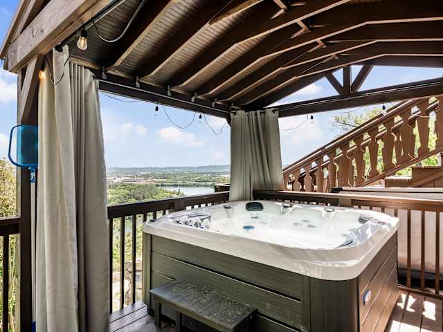 King Room Seven 