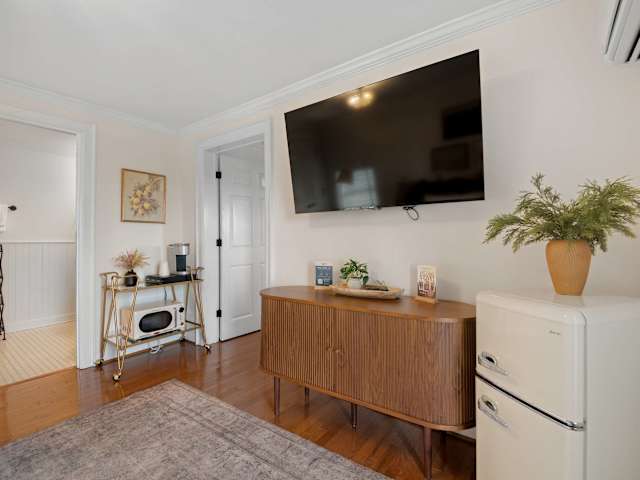 King Suite Ten
