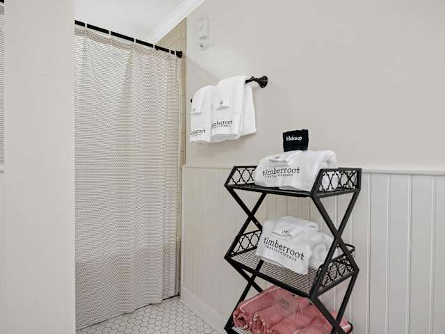 King Suite Nine 