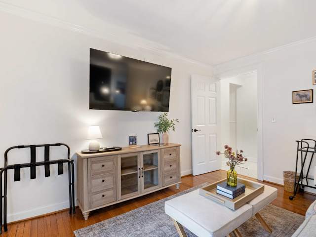 King Suite Nine 