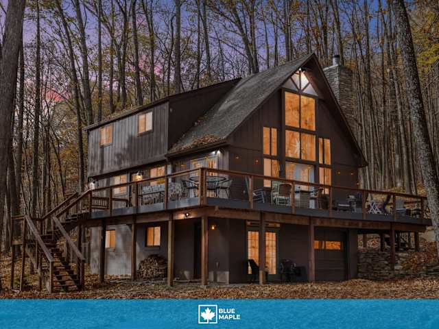 Into the Woods, a 5-bedroom Blue Maple cabin in Berkeley Springs, WV