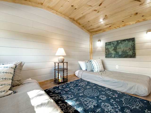Cabins Group 2