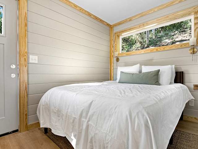 Cabins Group 2