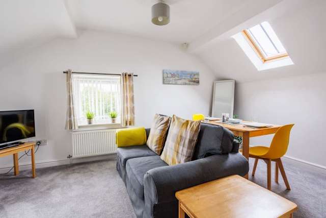 Ty Mabon: 1‑Bed Apartment Aberffraw