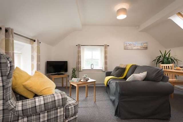 Ty Mabon: 1‑Bed Apartment Aberffraw