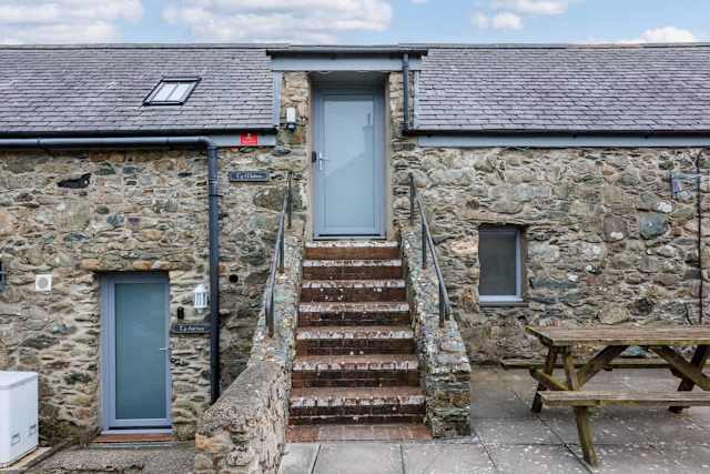 Ty Mabon: 1‑Bed Apartment Aberffraw