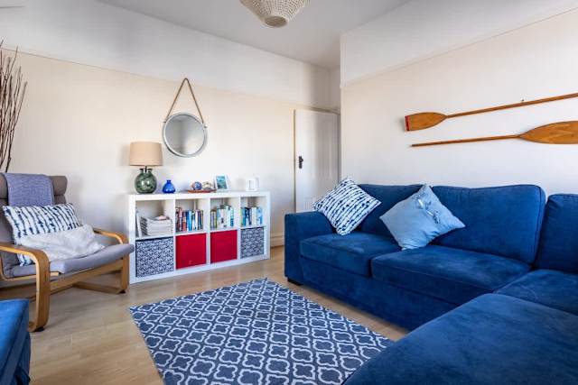Bryn Awel: A three bed flat in Rhosneigr with sea views
