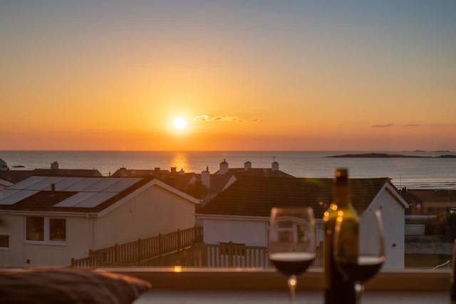 Sunset View: Pet-Friendly Apartment Rhosneigr