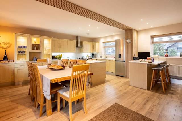 Cwalafila: A spacious holiday home in Rhosneigr, anglesey
