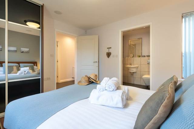 4 Y Bonc: A modern, spacious holiday home.