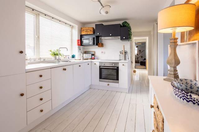 Driftwood: Pet-friendly seaside home for six in Rhosneigr