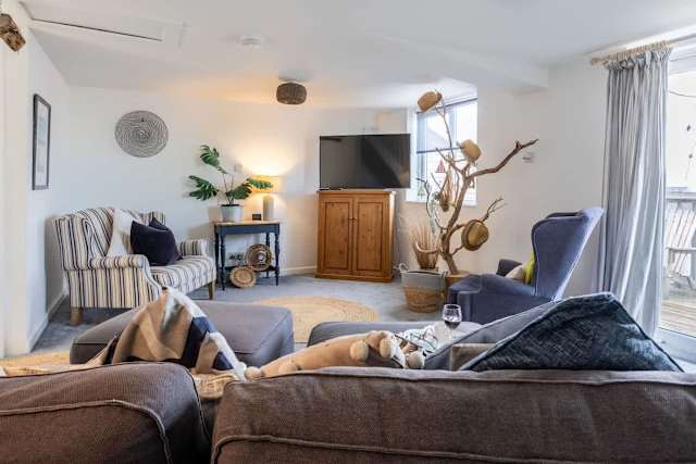 Driftwood: Pet-friendly seaside home for six in Rhosneigr