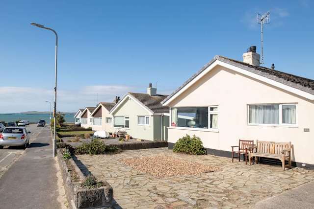 Marimar: A Pet-friendly holiday cottage in Rhosneigr