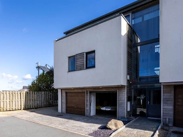 Minstrel Lodge : Spacious 4‑Bed Villa Rhosneigr