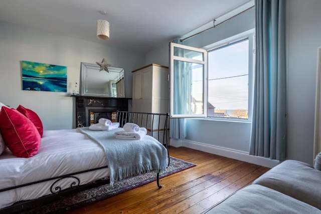 Maelog Villa: 4-bed pet-friendly home in Rhosneigr