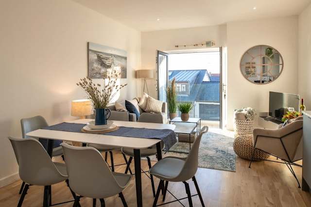 Sea Breeze: 3‑Bed Apartment Rhosneigr