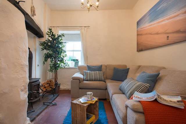 Ty’n Lon: 2‑Bed Cottage Rhosneigr