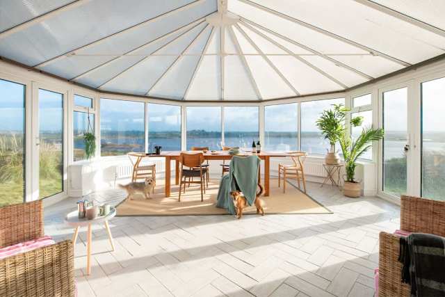 Tyn Pwll: 5‑Bed Detached House Rhosneigr