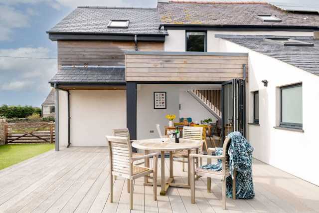 Fronallt: A fabulous 3 bedroom property in Rhosneigr