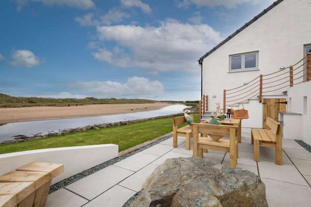 Y Cei: 4‑Bed Beach House Aberffraw