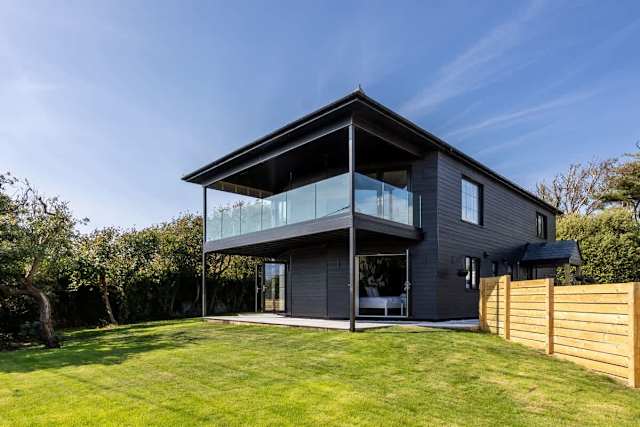 Bluebells: A fantastic new build sleeping 8 in Llanfaelog
