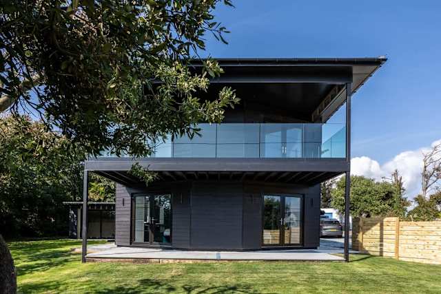 Bluebells: A fantastic new build sleeping 8 in Llanfaelog