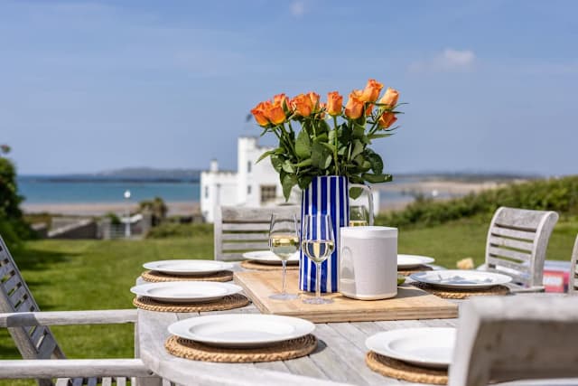 Gardd Nain: Stunning 4-Bed Coastal Retreat with Sea Views, Sleeps 9