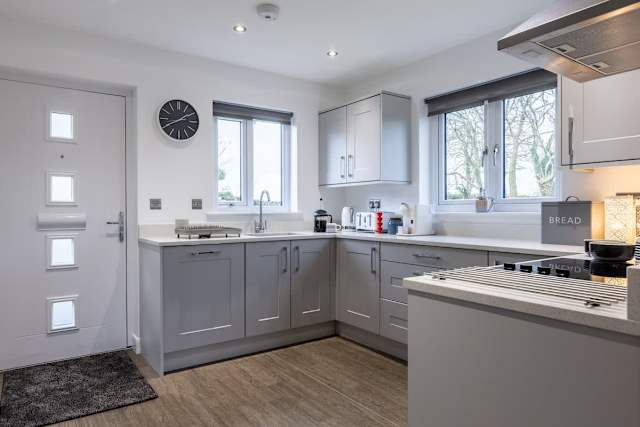 Ty Wawr, a modern, pet‑friendly new build