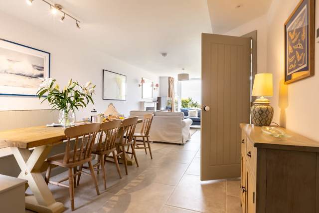 Ty’r Mor: A coastal Holiday Cottage in Rhosneigr, Anglesey