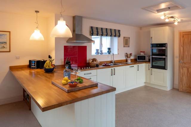 Lagwn Glas: Pet-friendly 2-bed cottage in Rhosneigr