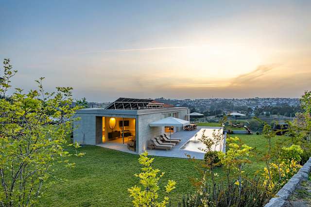 Alvarinho Villa — 5 Suites & Heated Pool – Portugal Active