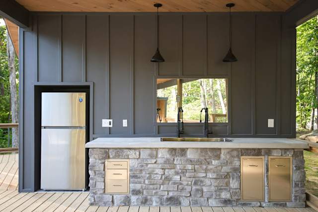 Outdoor kitchen