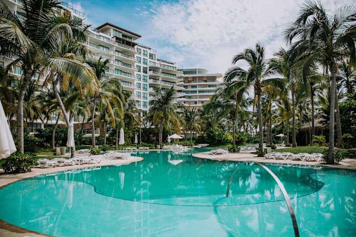 Spacious 3BR w/ Terrace in La Isla Acapulco