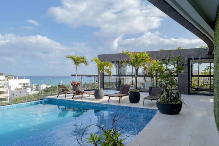 PDC PER 305 · Stylish Playa Stay | Pool, Gym & 5th Ave Steps
