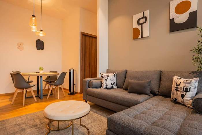 Condesa PH w/ Pool, Gym & Coworking Space