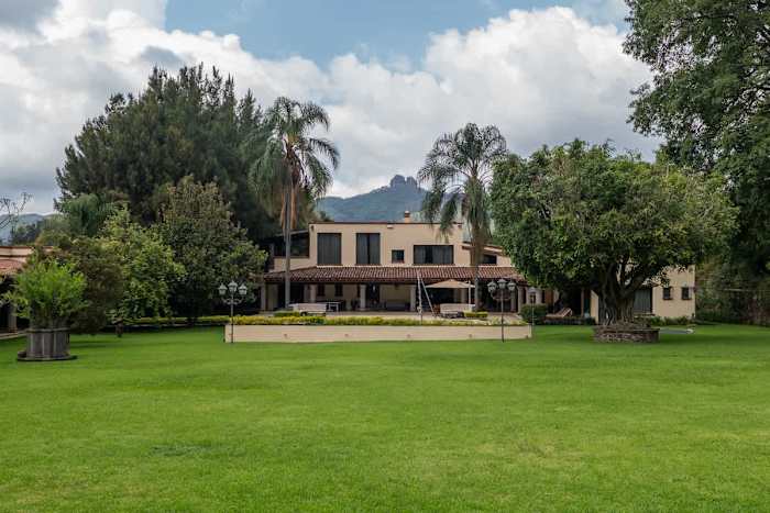 Villa magica tepoztlan con alberca jacuzzi y padel