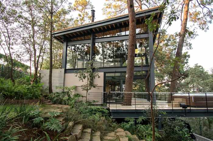 Stunning Glass House in Avandaro Forest w/ Hot Tub