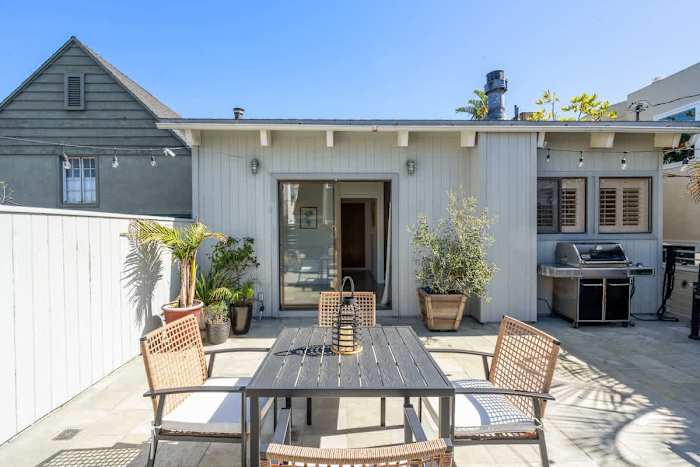 Luxe Retreat Steps to Beach & Shops | Free Parking photo 3