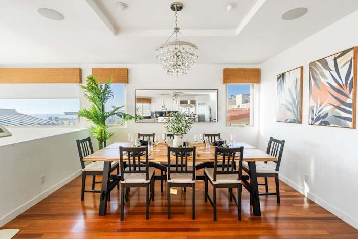 Sunny Home by the Beach | Free Parking photo 4