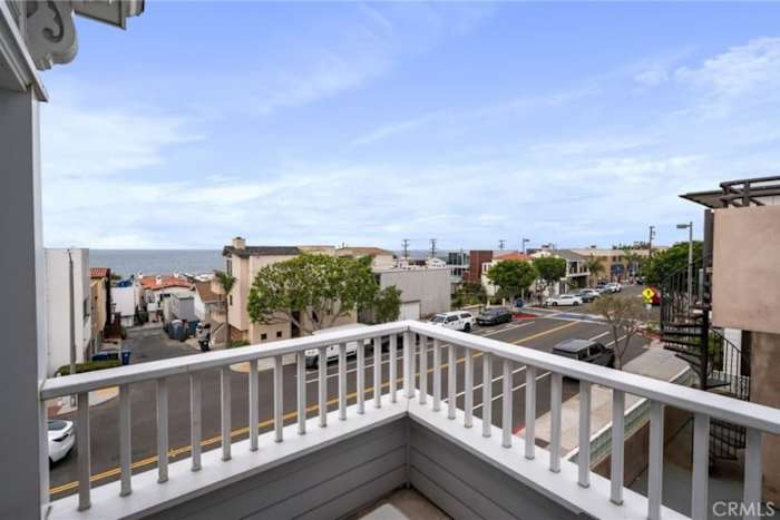 Beachside Retreat | Perfect Location| Free Parking photo 5