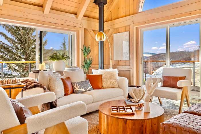 Beautiful Alpine Retreat: Hot Tub,Sauna, 360 Views photo 2