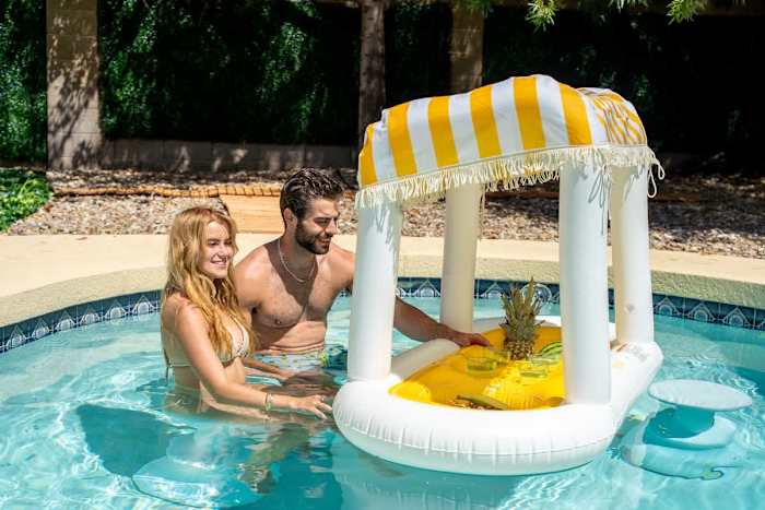 Private Oasis w/ Pool, Spa, Mini Golf & Movie Yard photo 4