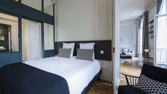 Suite Vertigo, Lyon – 5