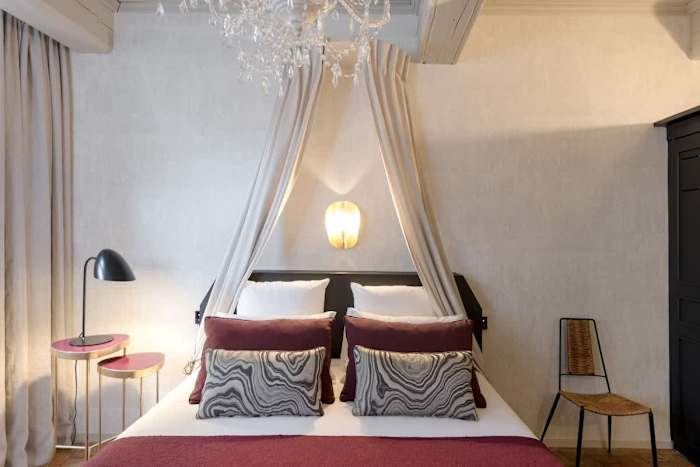 Suite Alba, Lyon – 8