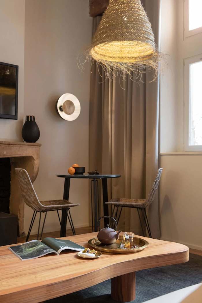 Suite Cobalt, Lyon – 7