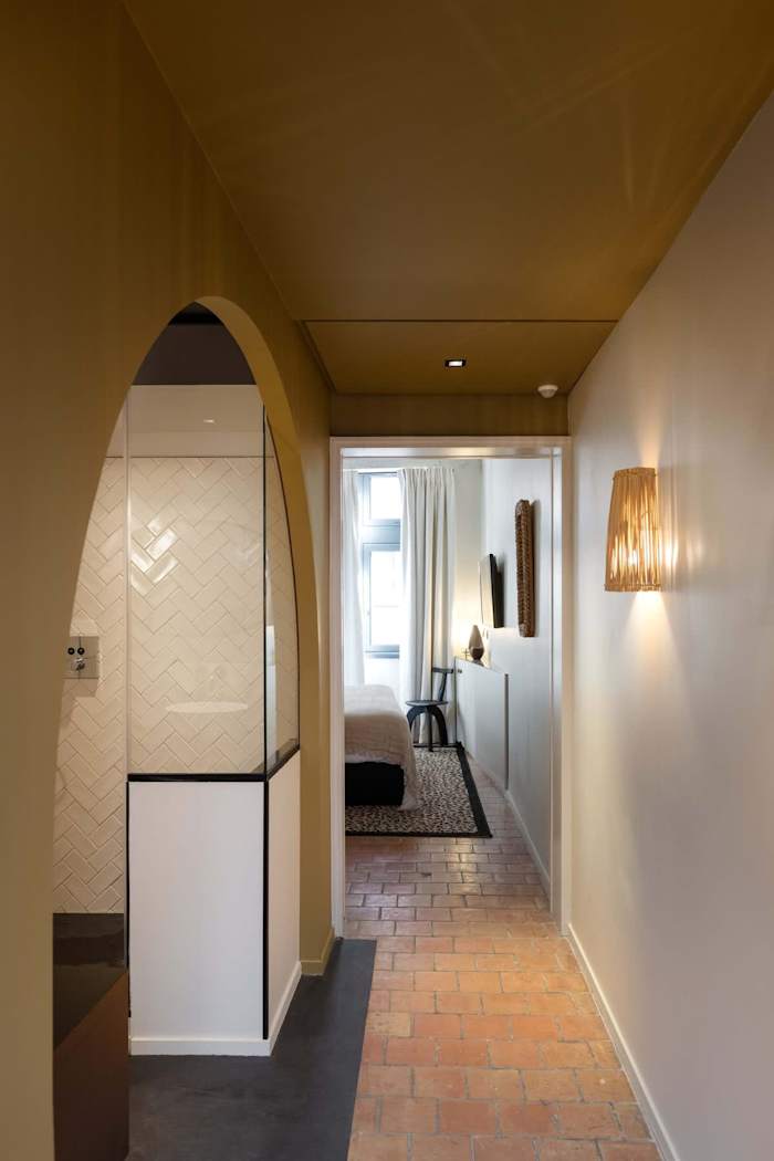 Suite Ebene, Lyon – 9