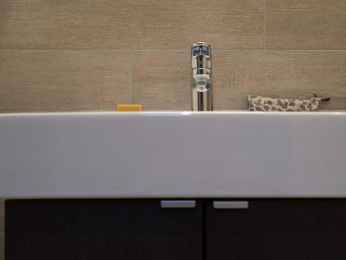 Suite Cachette, Lyon – 8