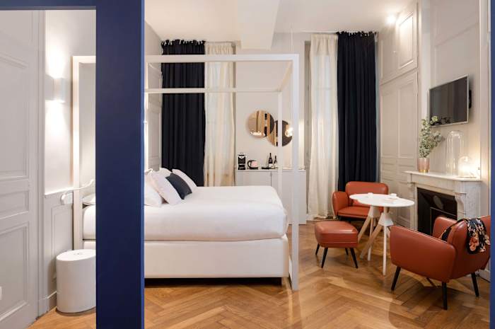 Suite Clotilde, Lyon – 4