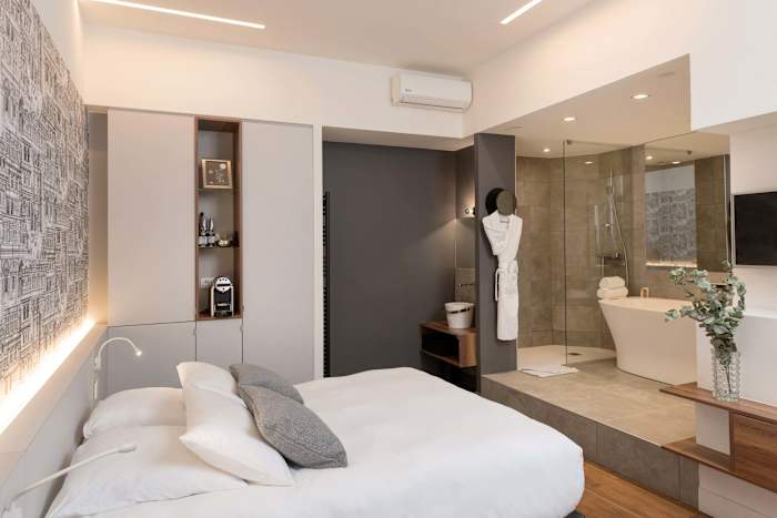 Suite Monsieur, Lyon – 4