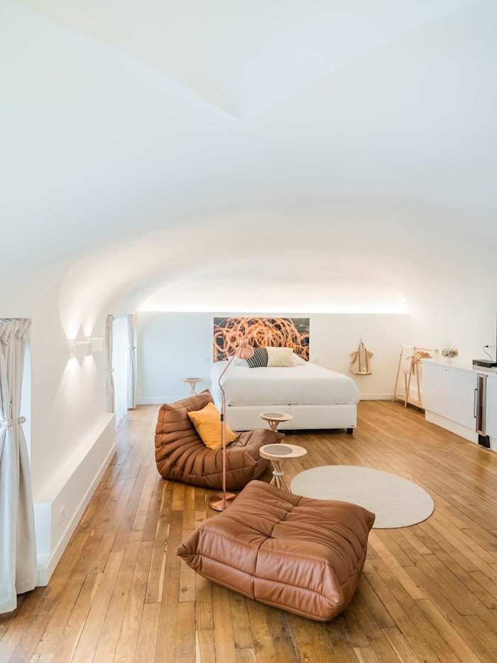 Suite Confidence, Lyon – 4